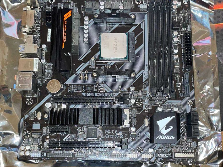 Материнська плата Gigabyte Aorus B450M socket AM4