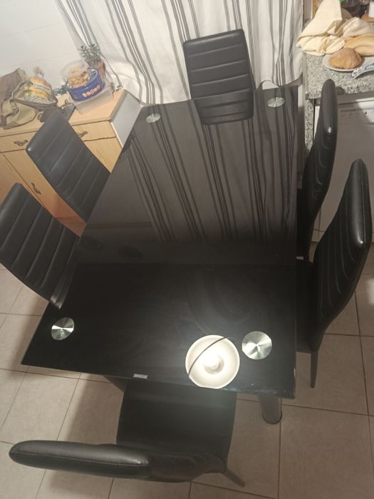 Mesa de cozinha + 6 cadeiras
