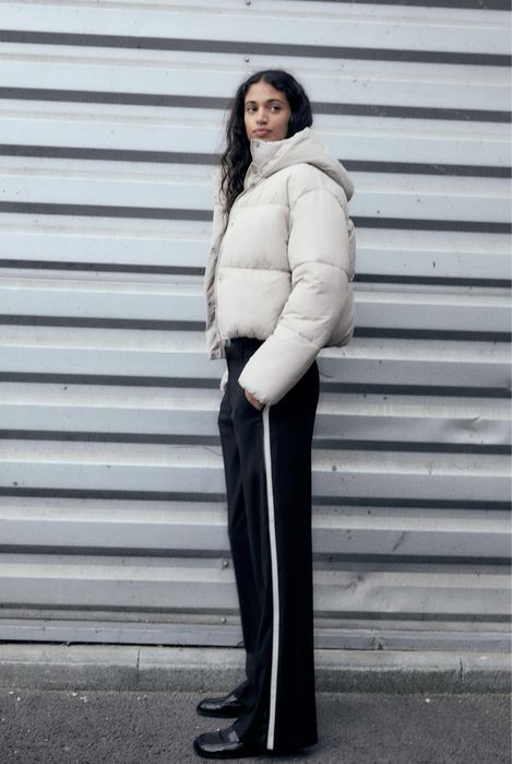 Вкорочена куртка пуфер zara з капюшоном пуховик