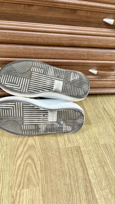 Buty damski Simple 39r.