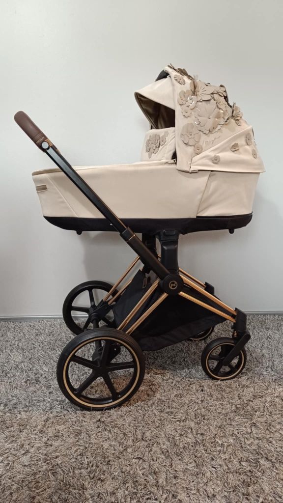 Cybex Priam 4.0 simply flowers beige wózek z gondolą