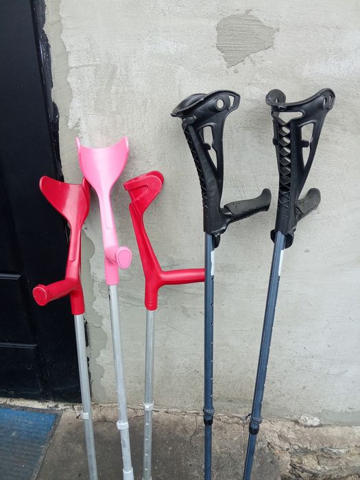 Продам милиці підлокітники