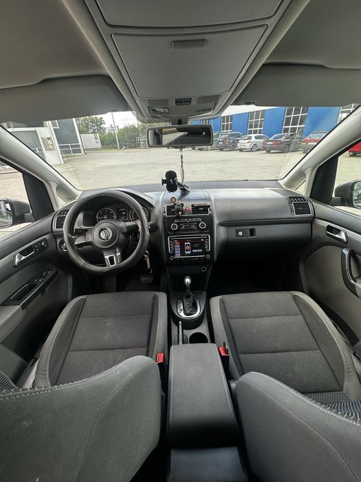 Volkswagen Touran 2011р