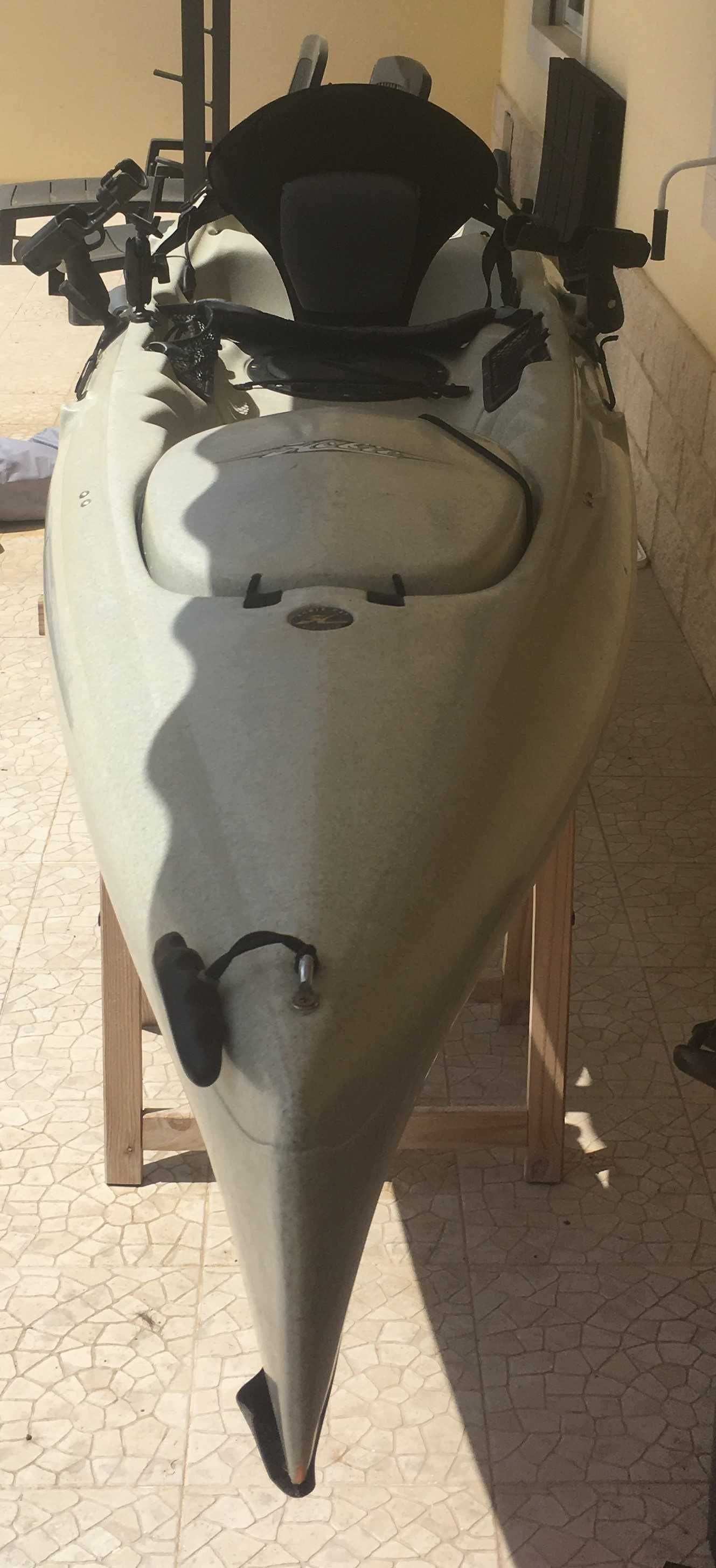 Kayak Hobie Revolution 13