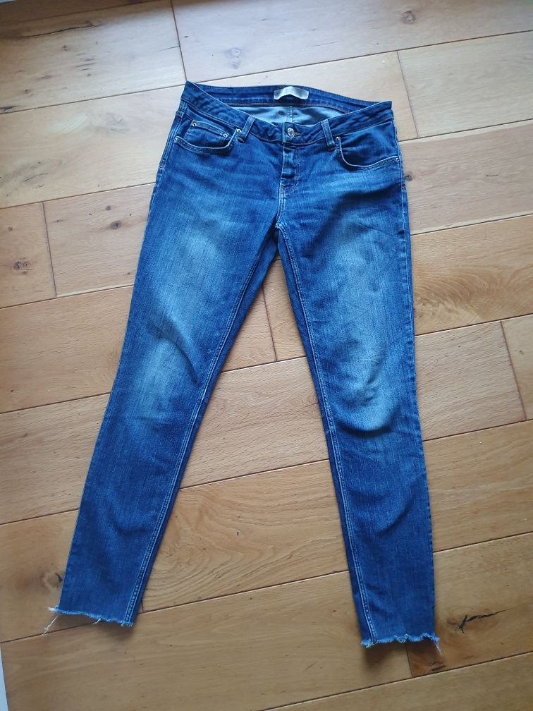 Niebieskie spodnie jeansowe dżinsy damskie Zara Basic 38