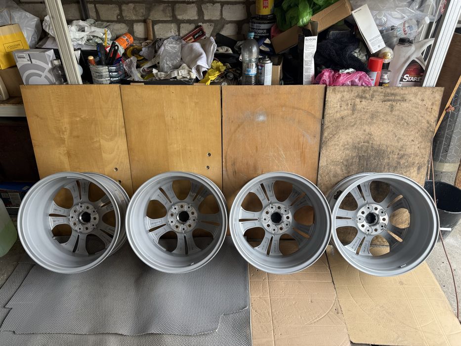 Диски ДИСКИ BMW 6856065 R17 7.5J PCD 5X112 ET52 DIA66.6