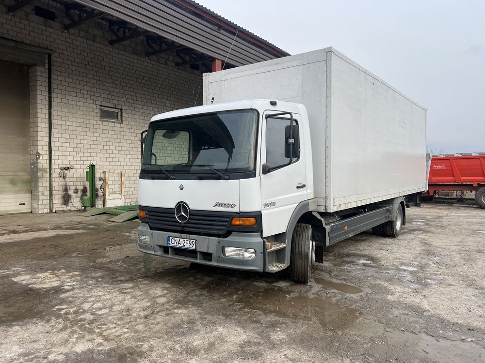 Mercedes-Benz Atego 1218 stan bdb izoterma+chłodnia winda tarczki