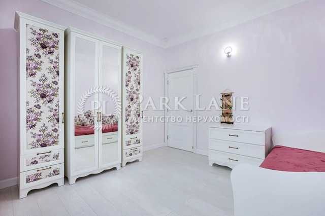 Продаж 3 поверхового будинку, Святопетрівське. Крюківщина, Вишневе