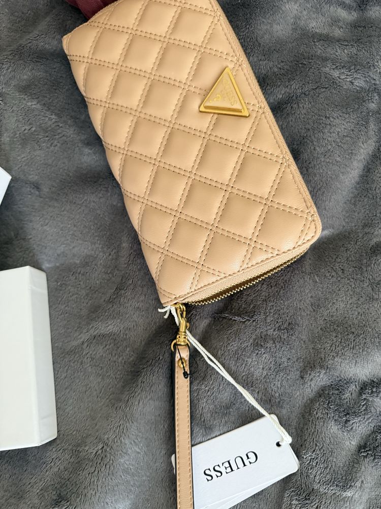 Брендовый кошелек GUESS