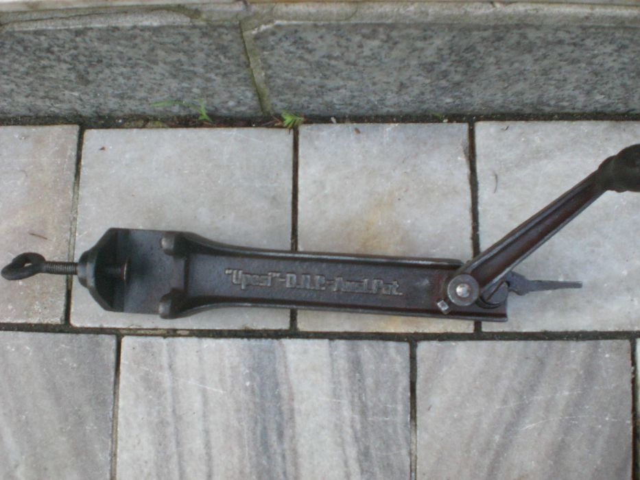 przedwojenny niemiecki otwieracz do konserw