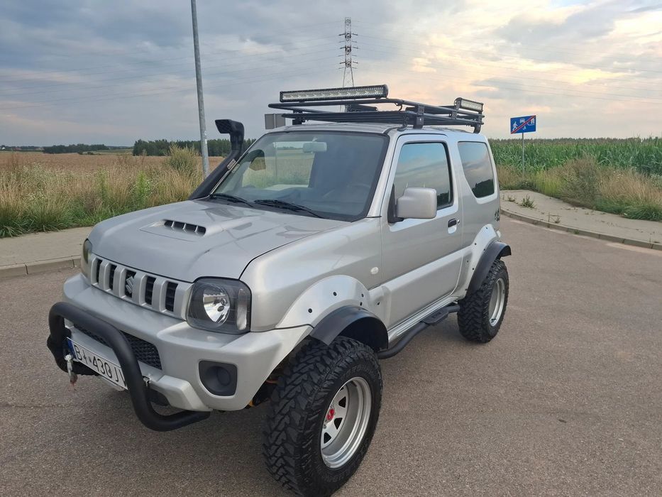 Suzuki Jimny 2015 rok 77 tysięcy przebiegu silnik 1.6