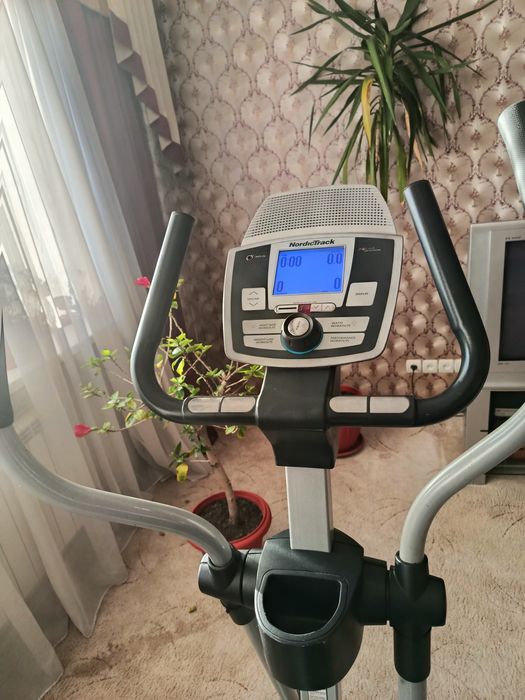 Срочно продам орбітрек