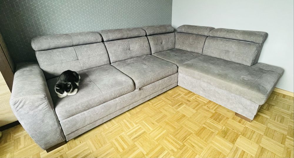 Narożnik z funkcją spania i pojemnikiem