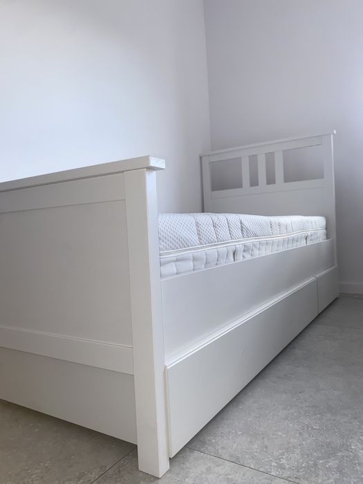 Łóżko HEMNES białe 90x200 Ikea jednoosobowe materac szuflady