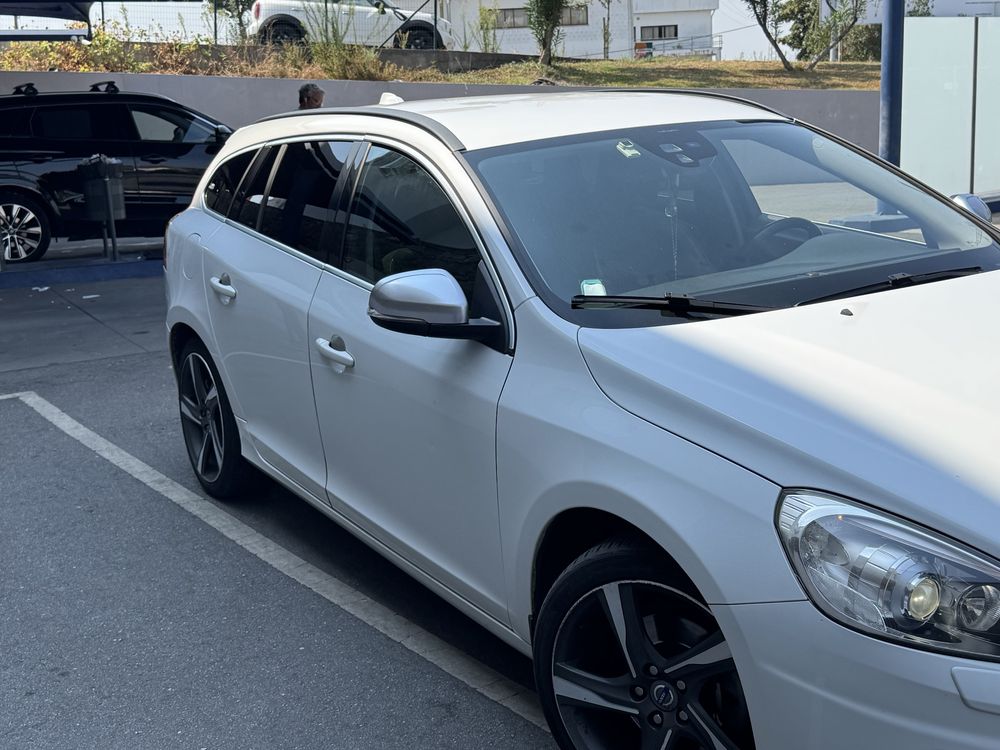 Volvo V60 R design D3