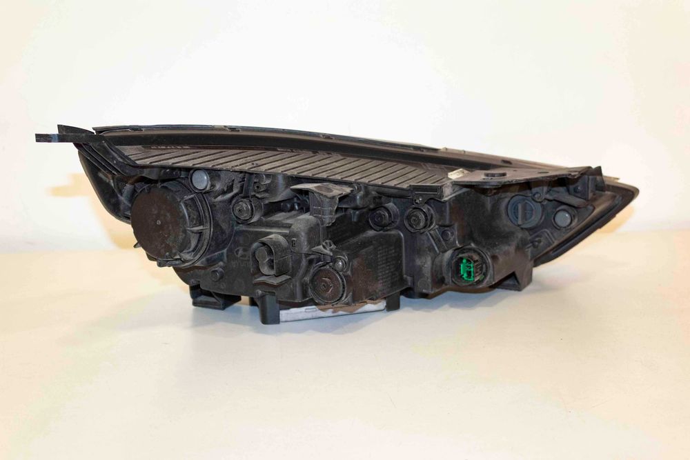 Farol Hyundai Ioniq (N.052-Z4)