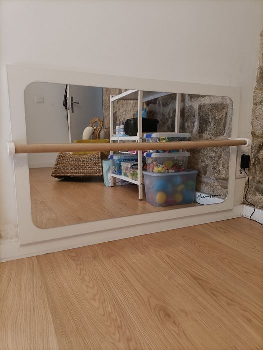 Espelho Montessori da marca Micuna