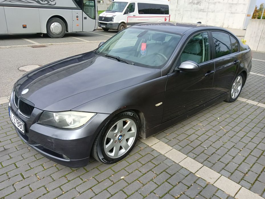 BMW E90 320i z Gazem 2005r! Klima alumki Półskory Aktualne Opłaty