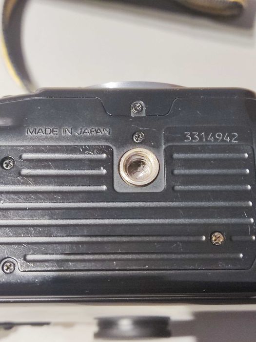 Nikon N8008S (F-801S) - Câmara Analógica - reservada