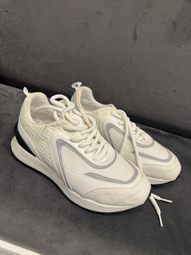 Buty Balmain 39 białe Nowe snekersy adidasy