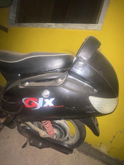 scooter  s/ matricula e s/ documentos