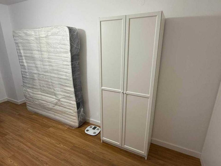 Armário IKEA Billy Oxberg