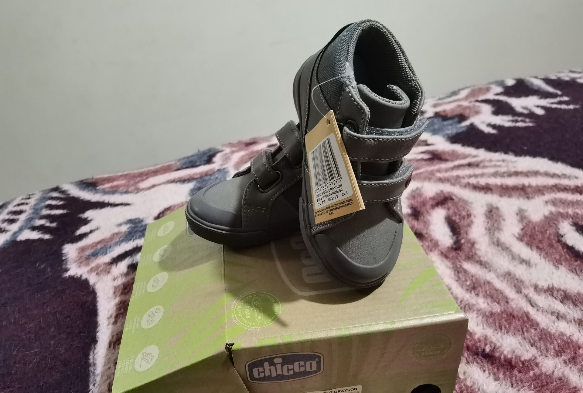 Sapatos chico novos