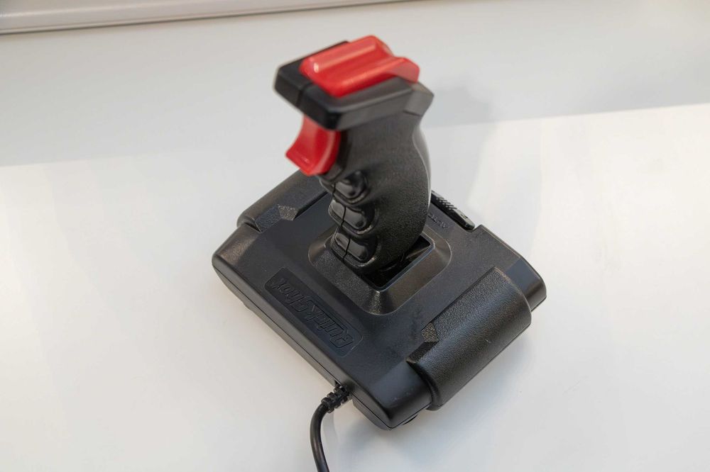 Joystick Quickshot SVI 318-102 do Amiga Atari Commodore 8bit 16bit