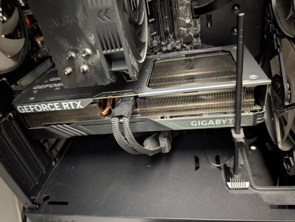 Відеокарта GeForce RTX4070 GAMING OC 12GB GDDR6X