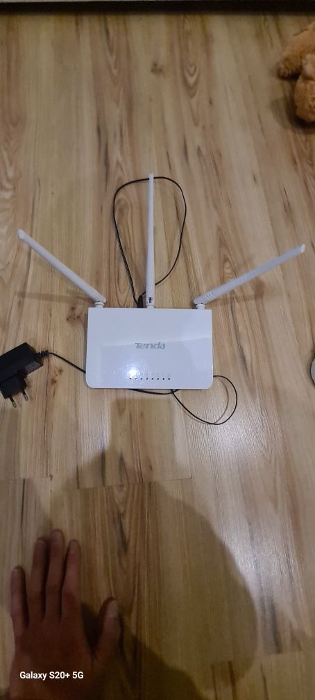 Router wifi Tenda f3