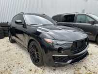 Maserati Levante Maserati Levante Q4 GT lift pali jeździ na miejscu
