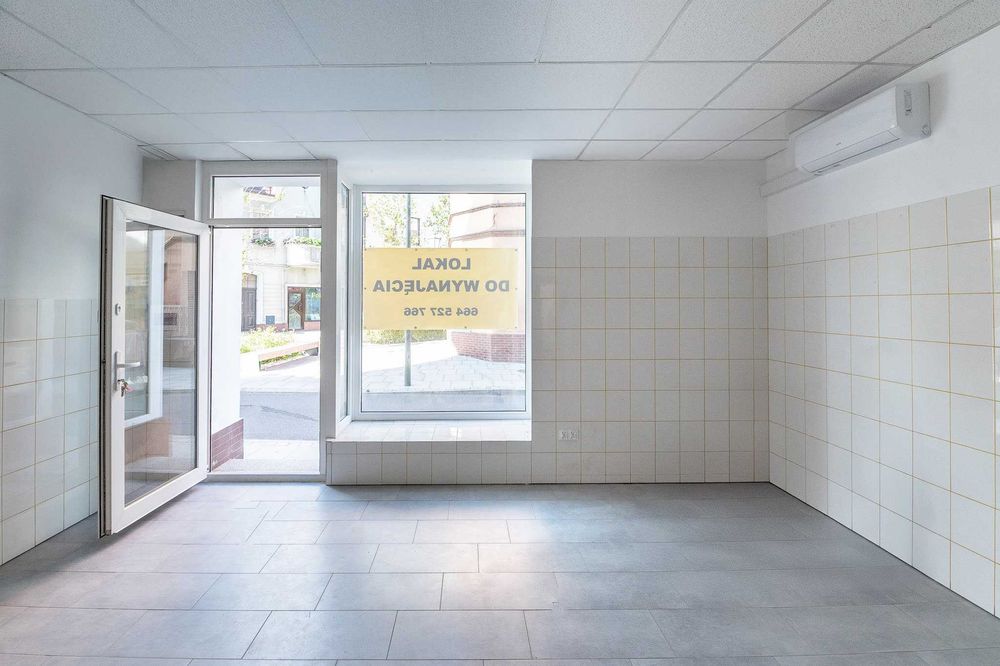 LOKAL w centrum Jarocina do wynajęcia, Miejsce Postojowe w cenie!