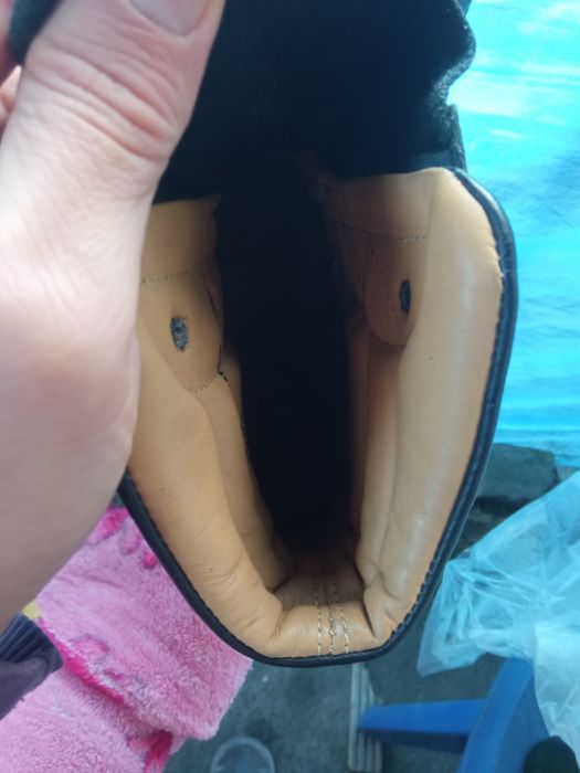 Классные кожаные ботинки.42 размер.