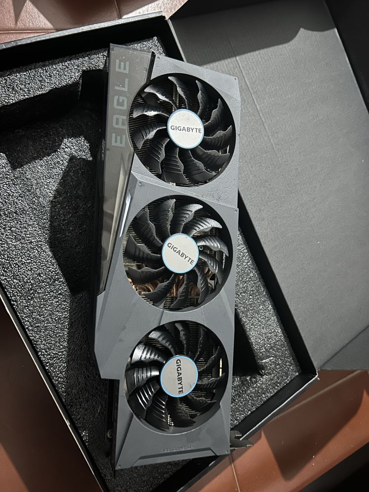 PLACA GRÁFICA Gigabyte Geforce RTX 3080 Ti