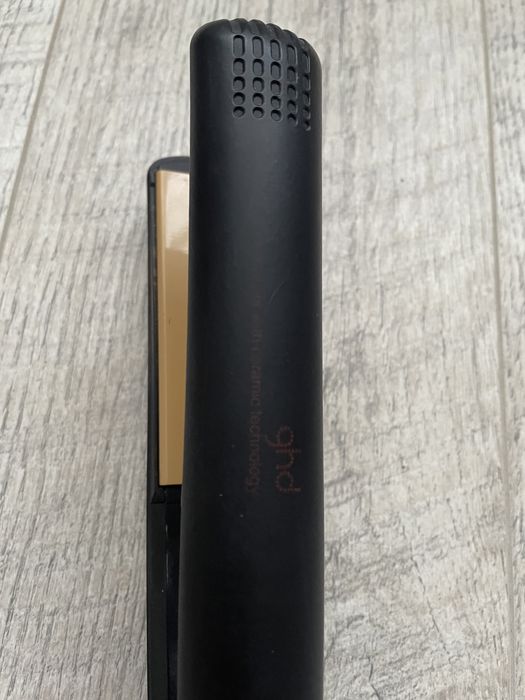 Плойка випрамляч