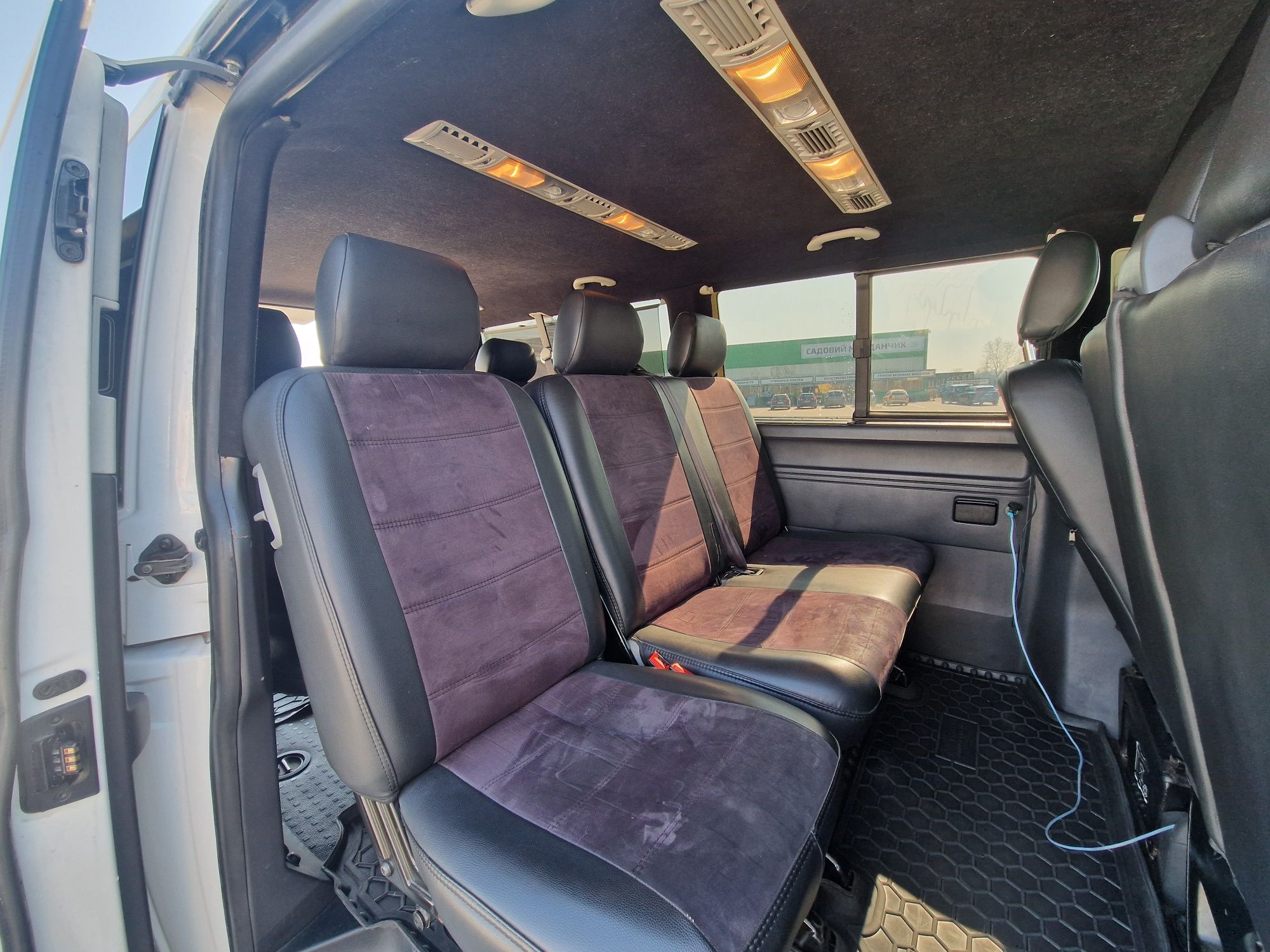 Volkswagen transporter t5 2012