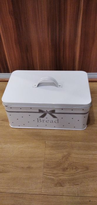 Chlebak metalowy - biały