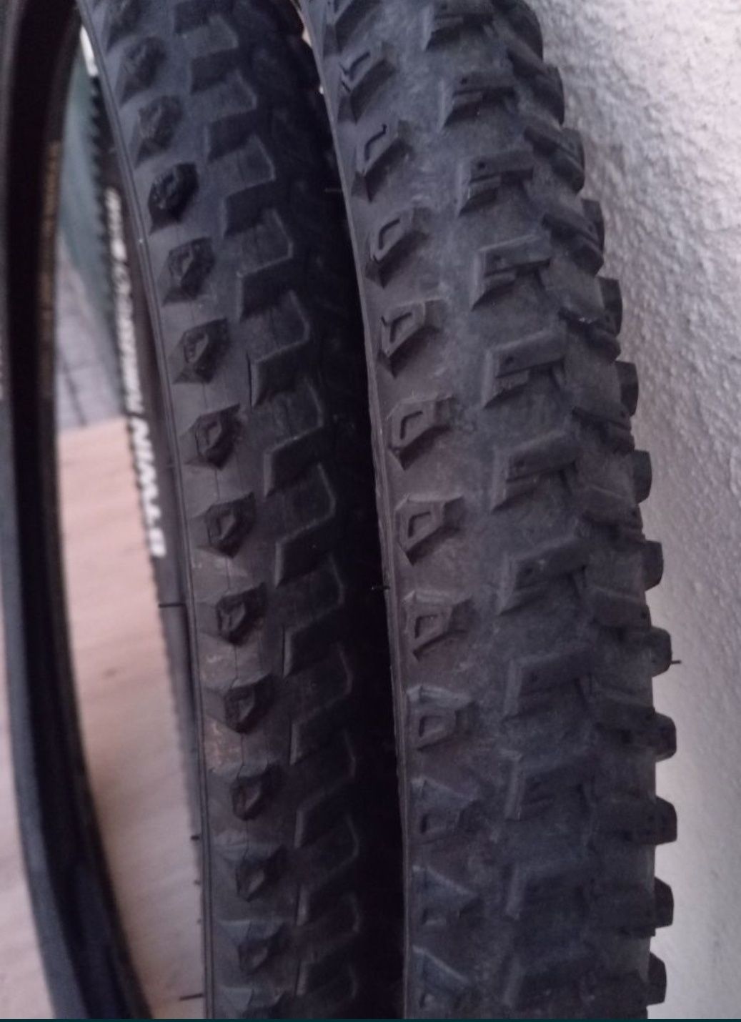 J-Bikes bicicletas usados Pneus 26 Maxxis/Michelin/Schwalbe/...