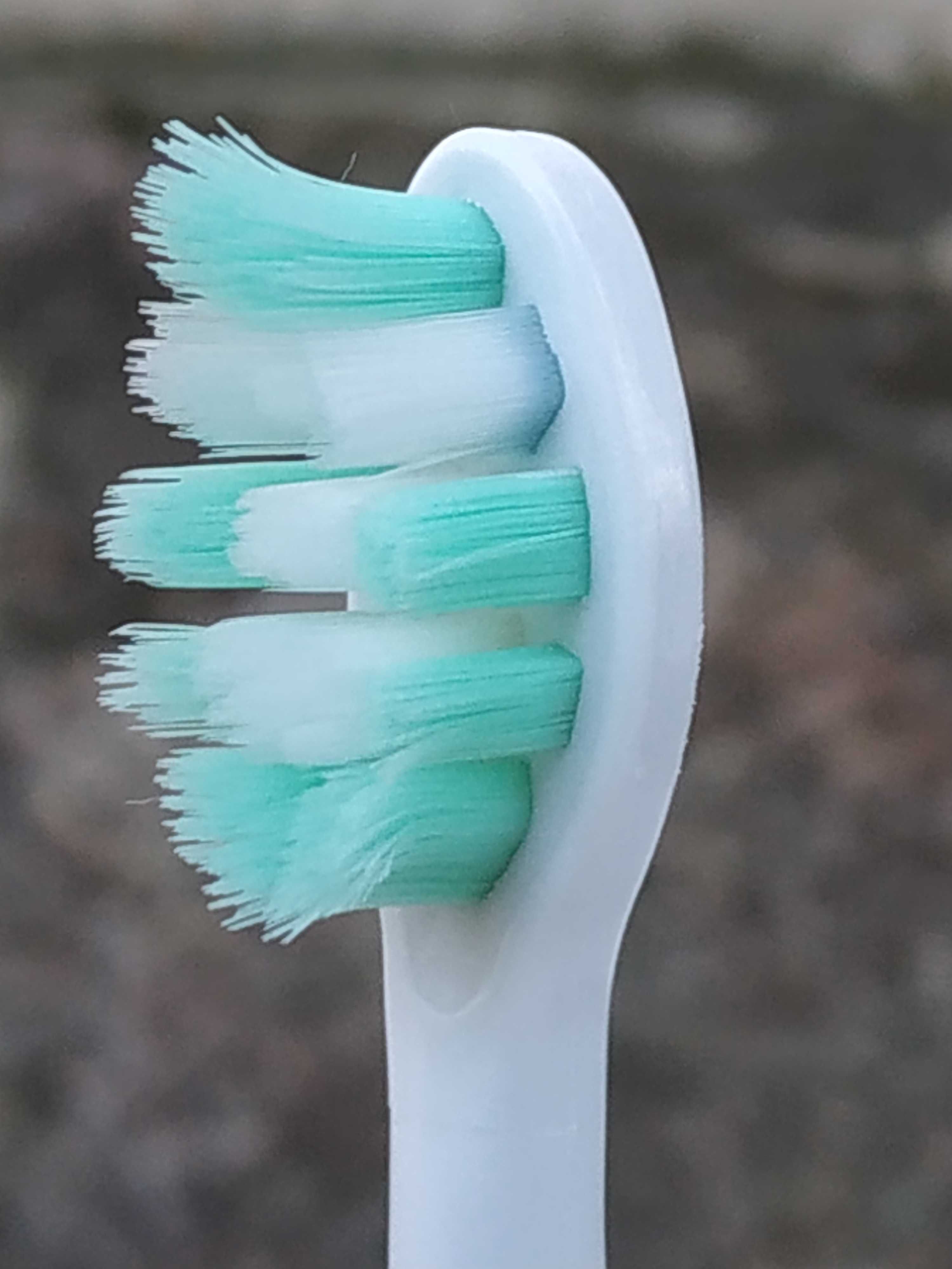 Насадка для зубної щітки Philips Sonicare C2 Optimal Plaque Defence