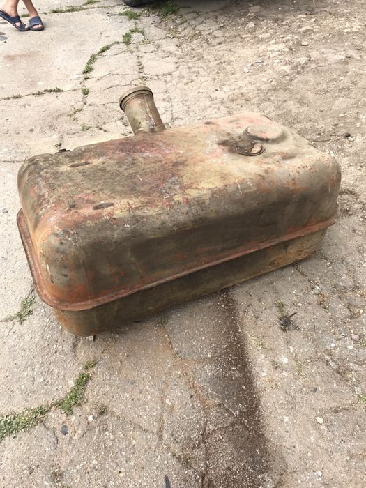 Продам бензобак на ЗИЛ колхозник