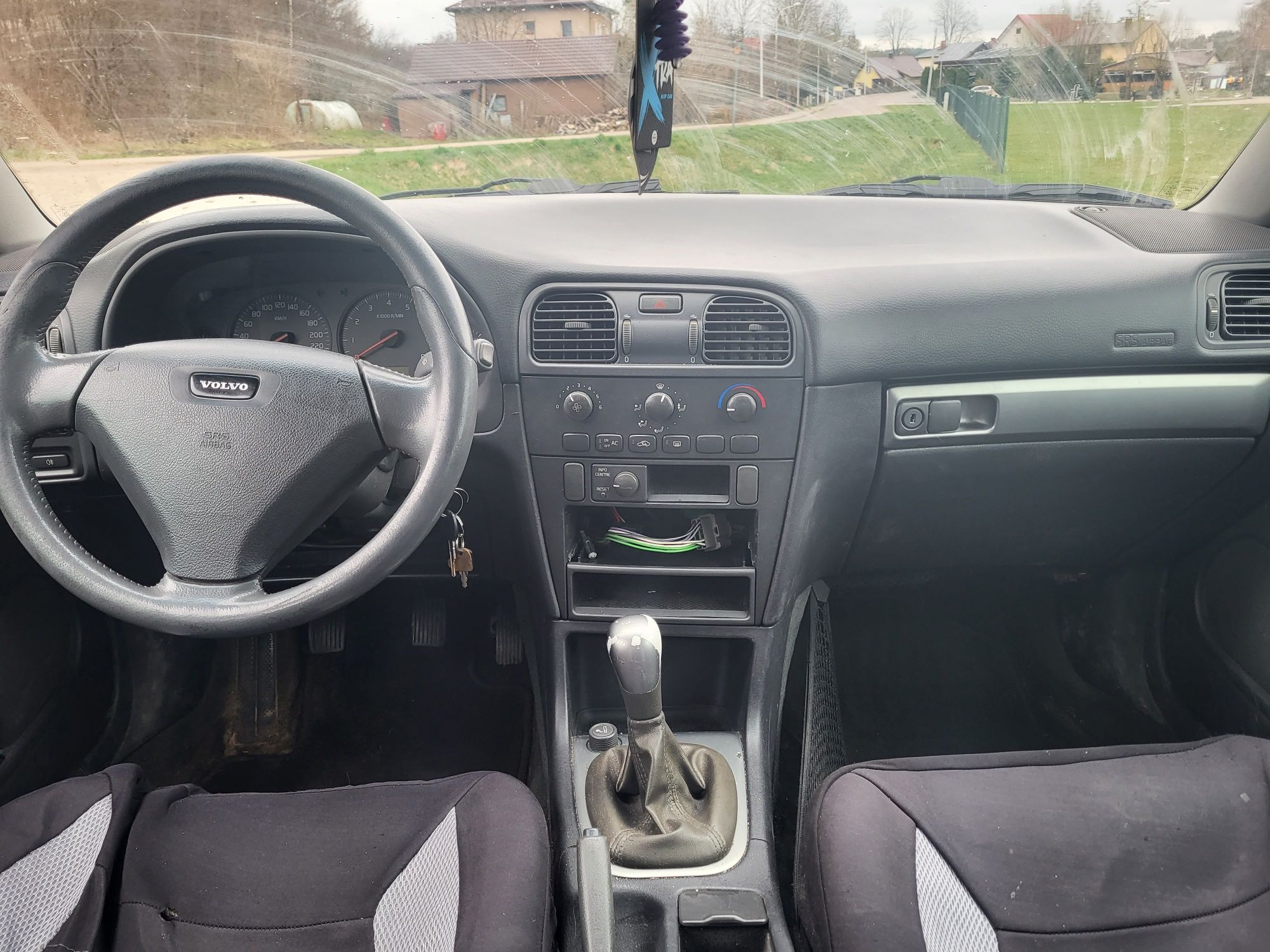 Volvo v40 1.8ben+gaz lift 2003r