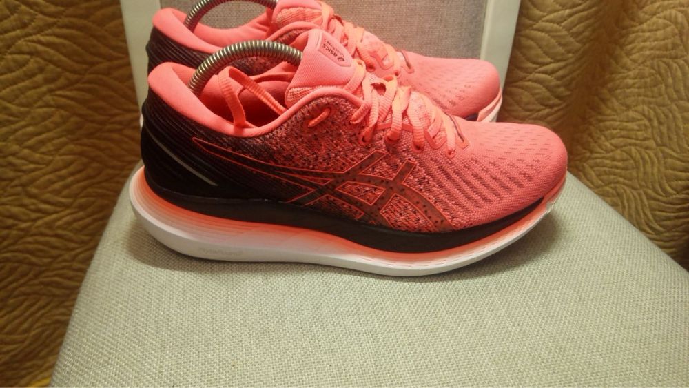 Asics кросівки оригінал