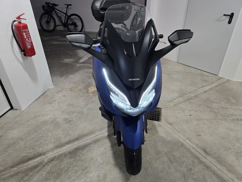 Moto Honda Forza 125