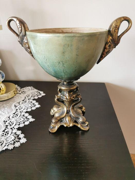 Zielona Żardiniera - patera okucia mosiężne wysokość 27 cm.