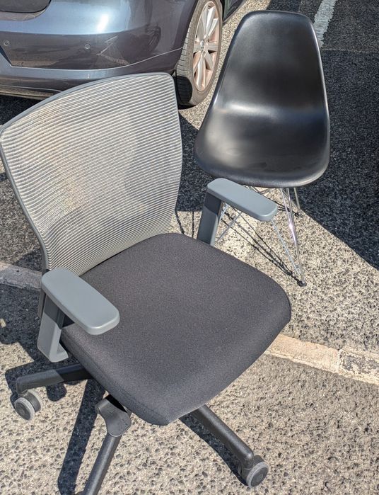 Cadeira de escritório em ótimo estado