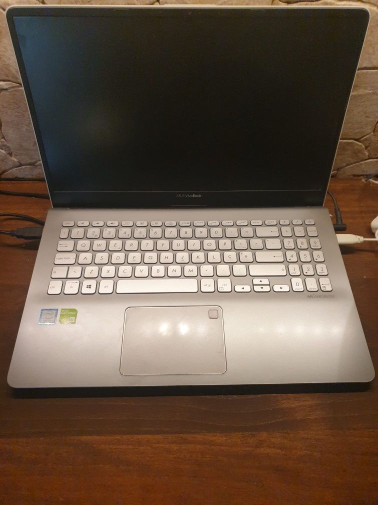 Portátil Asus vivobook S15