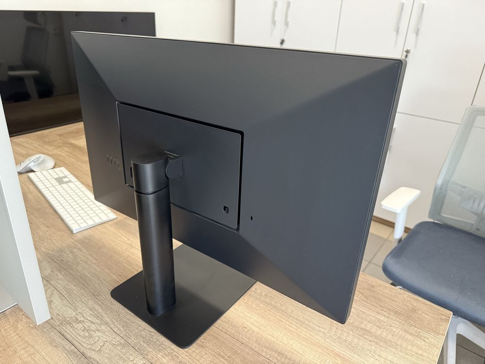 Monitor 5k 27 cali Mac LG 27MD5KL usb C thunderbold