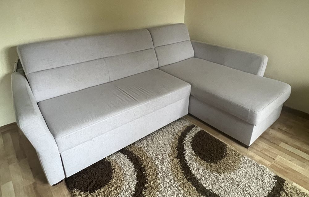 Sofa naroznik z funkcją spania