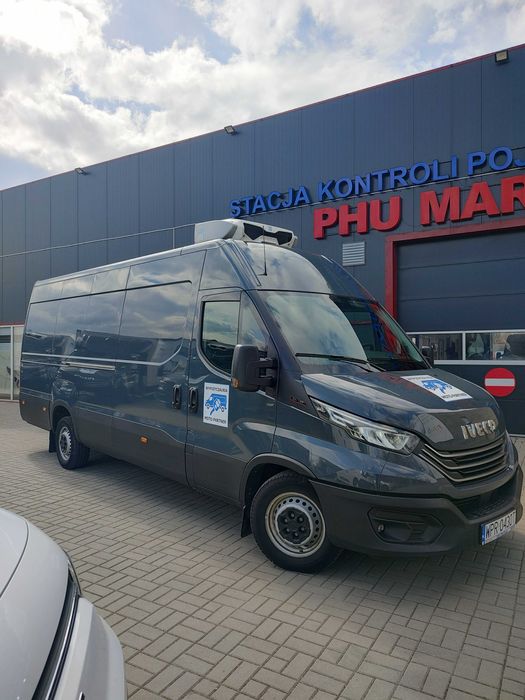 Wypożyczalnia aut dostawczych Śląsk – busy, plandeki, lawety, chłodnie