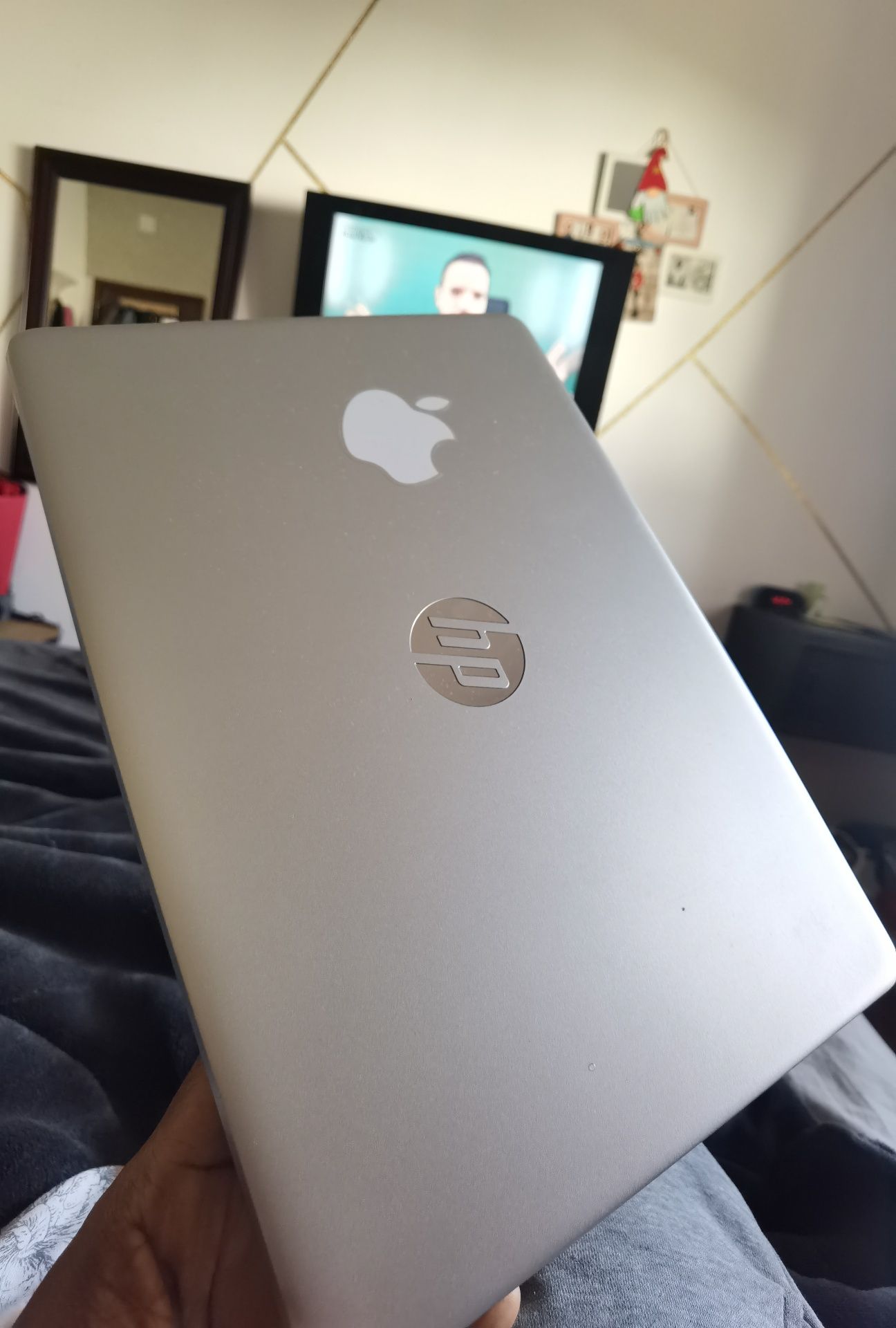 Laptop HP com Processador Intel Celeron N4000